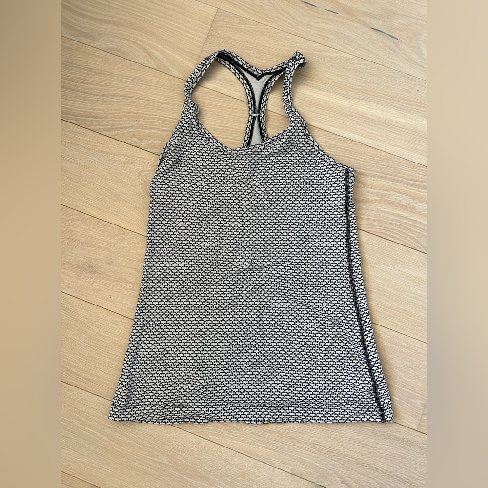 Lululemon Black and White Fitted Tank